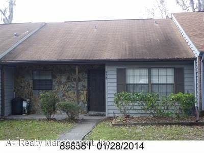 Foto principal - 2 br, 2 bath Apartment - 958 Village Dr.