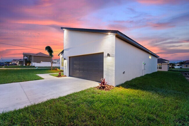 Foto del edificio - 2400 Rock Ct
