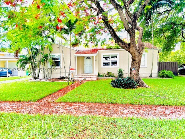Foto del edificio - 410 Pinecrest Dr