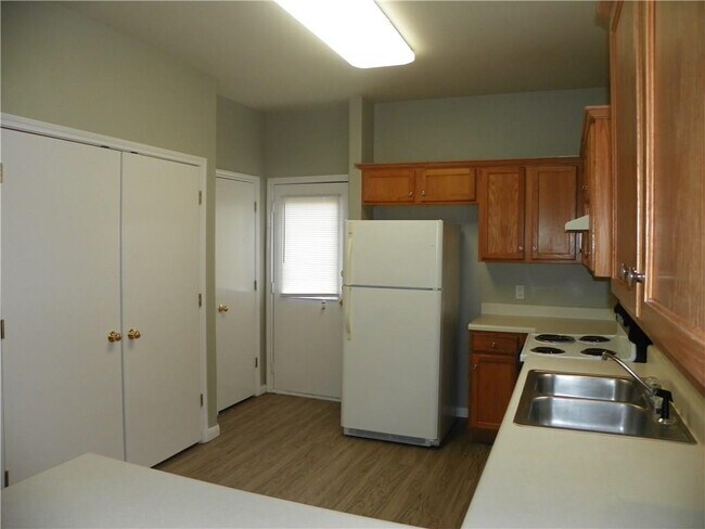 Foto del edificio - 135 Marvin Cove