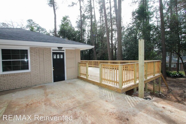 Building Photo - 3 br, 2 bath House - 2404 Mohican Rd
