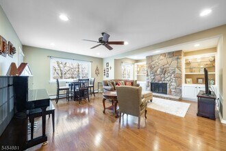 Building Photo - 21 Foxwood Dr