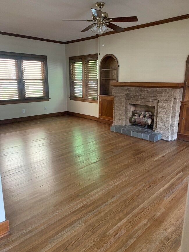 Foto del edificio - 1112 N Perry Ave