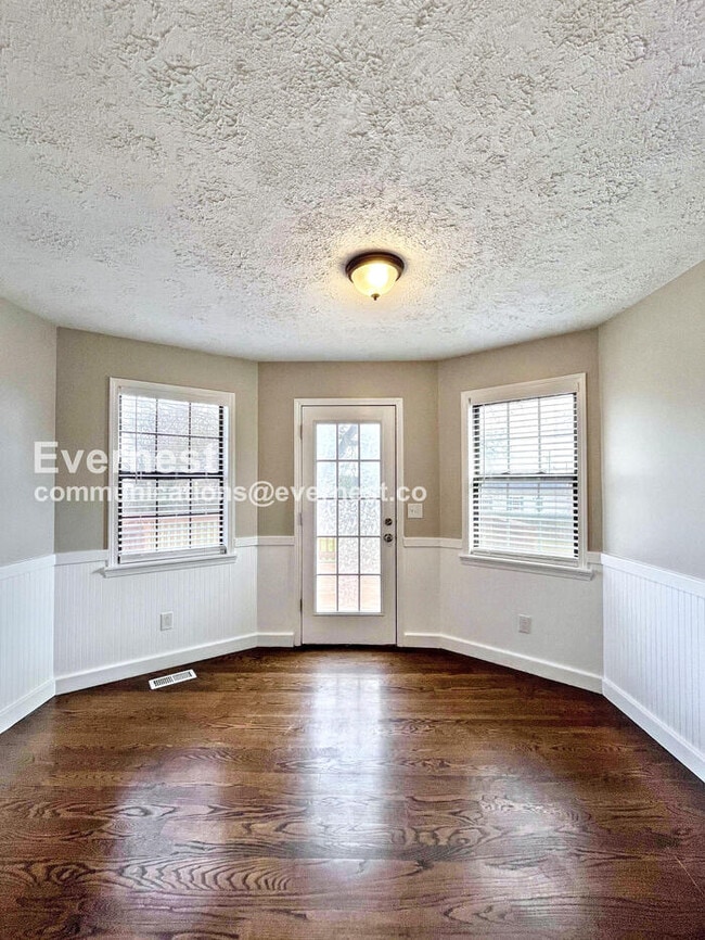 Building Photo - 408 Malibu Canyon Dr