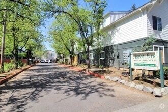 Building Photo - 131-149 SE 151st Avenue