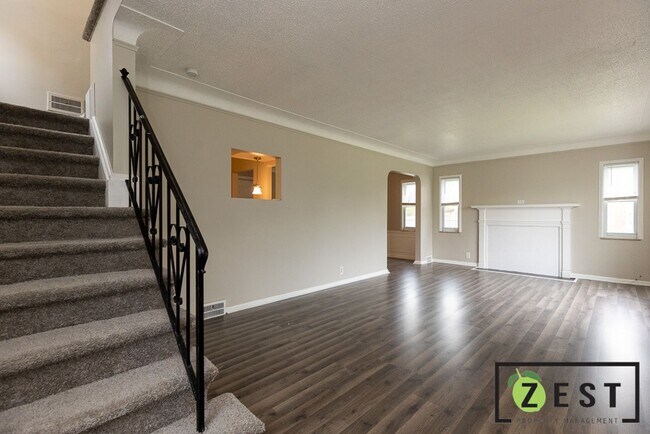 Foto del edificio - - BEAUTIFUL 3-BEDROOM 1 BATHROOM  April 11th 2-2:30 pm!