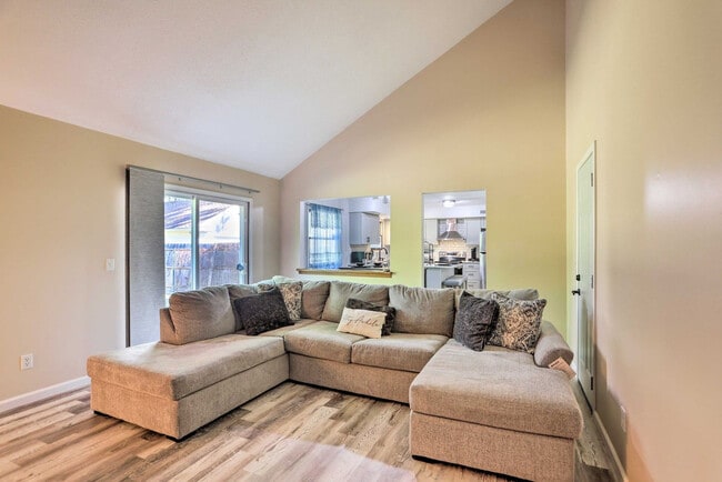 Foto del edificio - 6834 Woodmeadow Dr