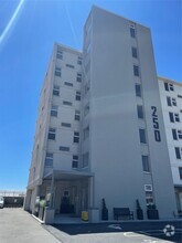 Building Photo - 250 Shore Rd