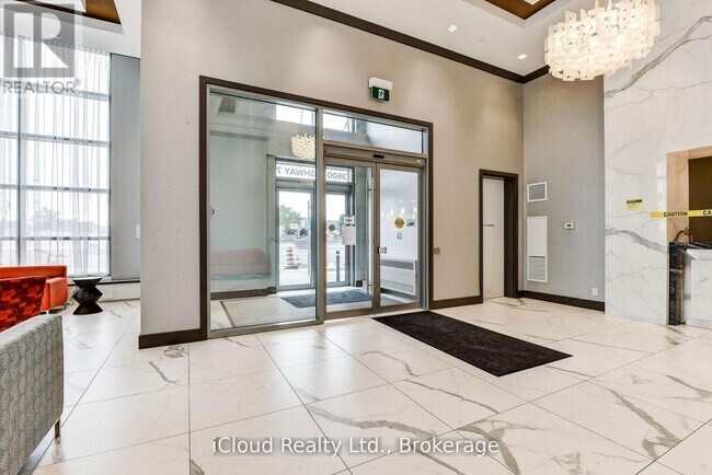 Photo du bâtiment - 3600 Hwy 7