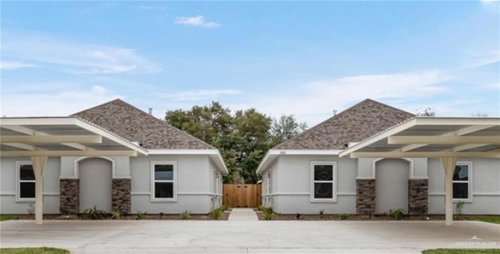 Primary Photo - 300 Retama Ln