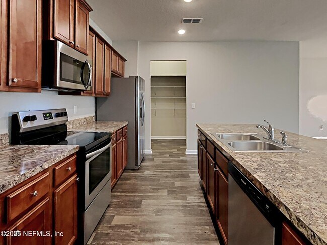 Building Photo - 9077 Kipper Dr