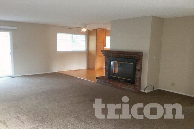 Foto del edificio - 3740 Boulder Ct