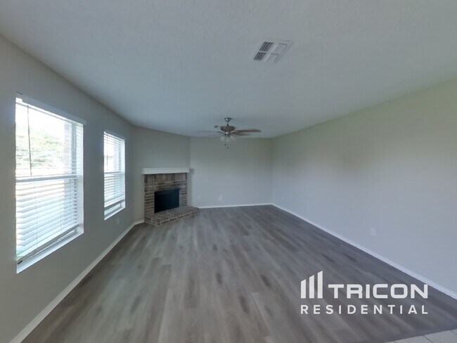 Building Photo - 508 Oriel Cir