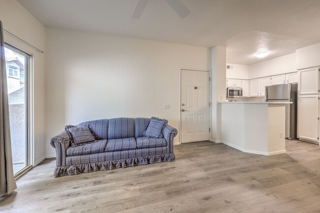 Building Photo - 1 Bedroom Condo in Las Vegas Nevada.