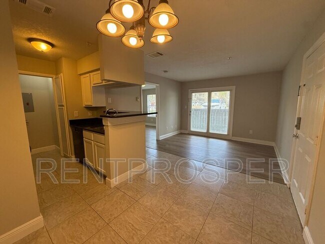 Building Photo - 241 Afton Square