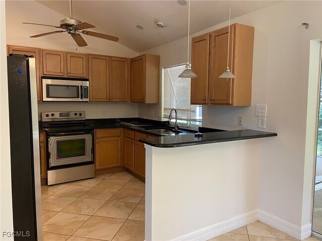 Foto del edificio - 223 SE 46th St