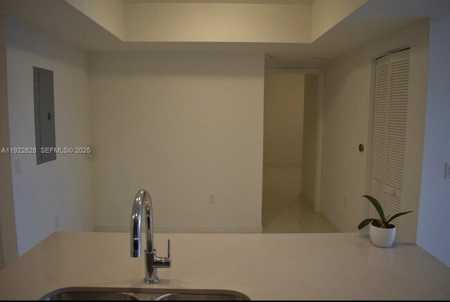 Foto del edificio - 7661 NW 107th Ave