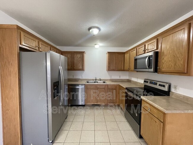 Building Photo - 112 Bailey Cir