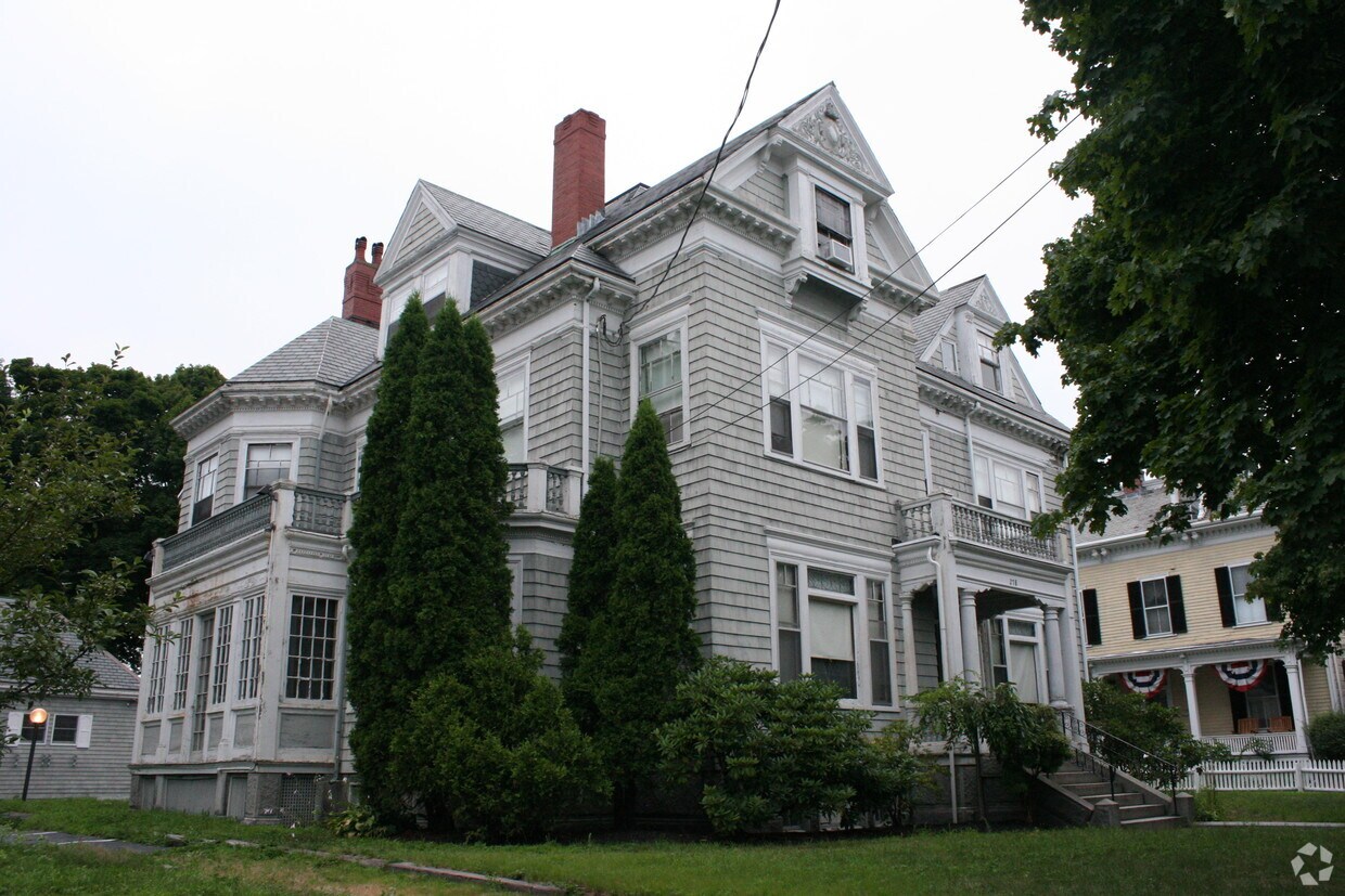 278 Lafayette St, Salem, MA 01970 Apartments in Salem, MA