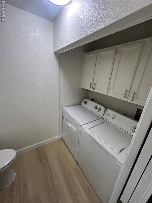 Foto del edificio - 3939 S Torrey Pines Dr