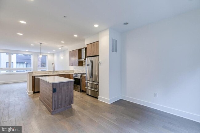 Foto del edificio - Northern Liberties Townhome with Parking