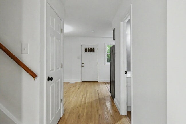 Building Photo - 2106 N Camac St