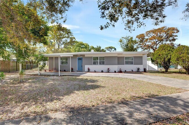 Foto del edificio - 4520 16th St N