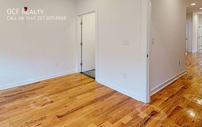 Building Photo - 1642 N Marshall St