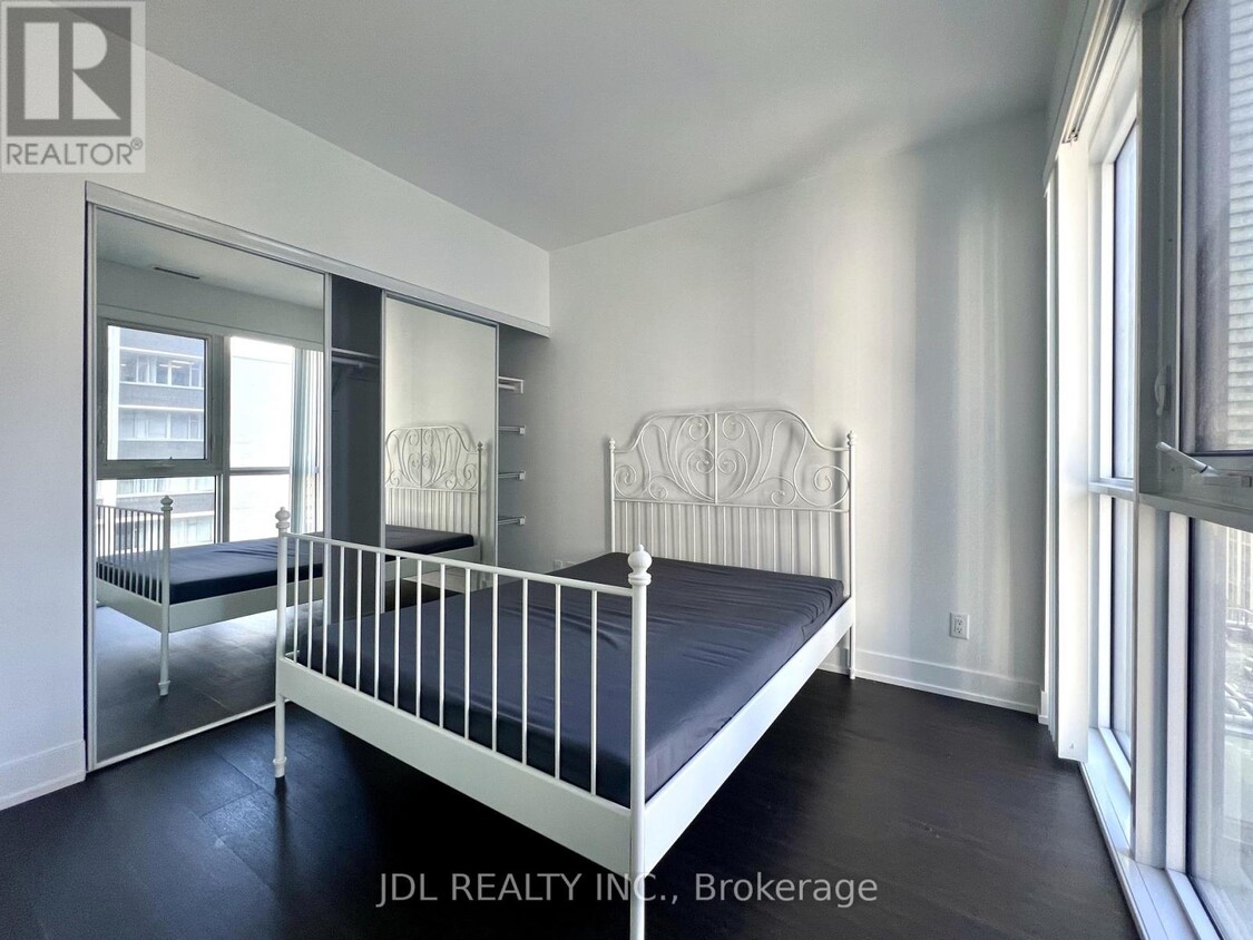 Photo principale - 7-1107 Grenville St