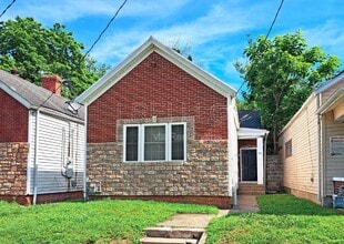 Building Photo - 1705 1/2 Hale Ave