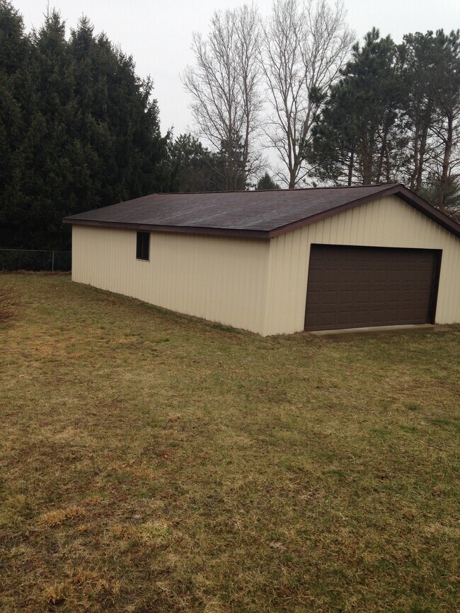 Building Photo - 45632 Co Rd 653