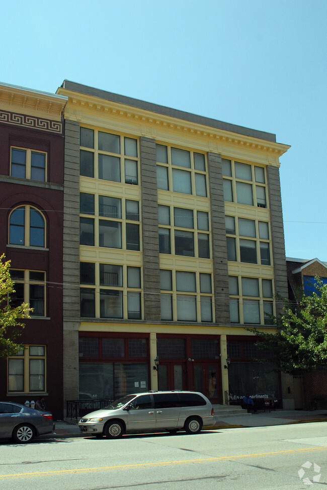 Building Photo - Pullman Apartments