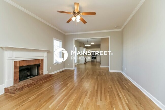 Building Photo - 4 Bedroom Pet-Friendly Home in Spring Hill, TN with Main Street Renewal