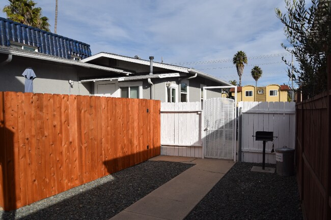 Foto del edificio - 4566 Utah St