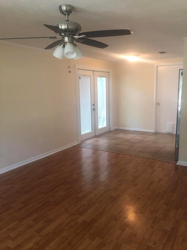Building Photo - 5242 Timawatha Ave