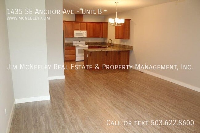 Building Photo - 1435 SE Anchor Ave