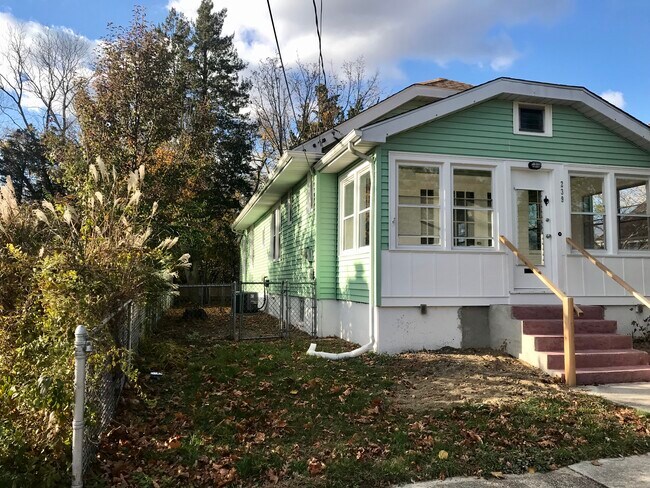 Foto del edificio - 239 Marlin Rd