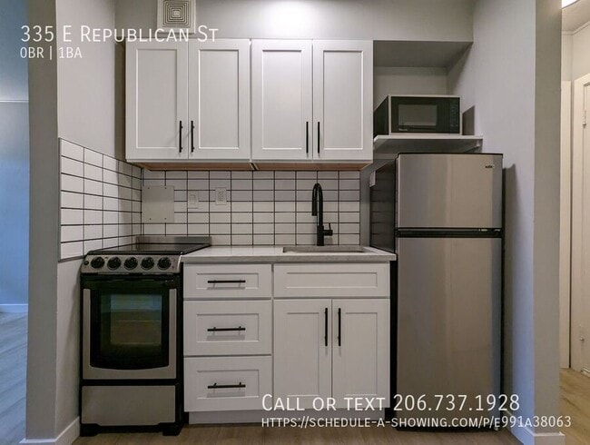 Building Photo - 335 E Republican St