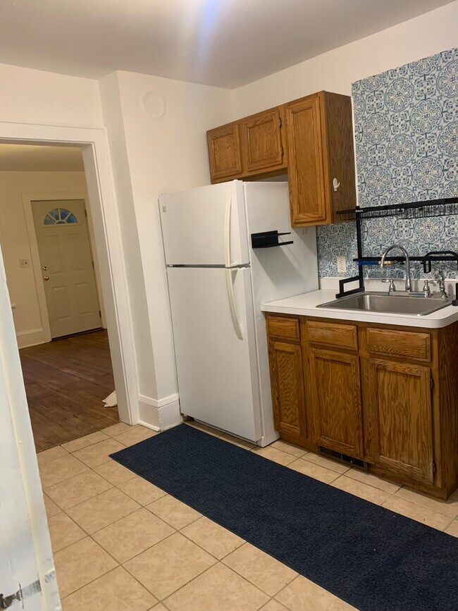 Foto del edificio - 1164 Cook Ave E