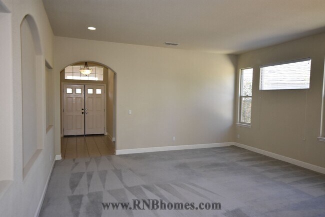 Building Photo - 204 Dodd Pl