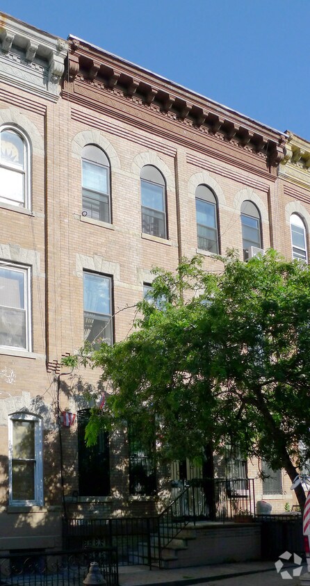 Foto del edificio - 273 Linden St