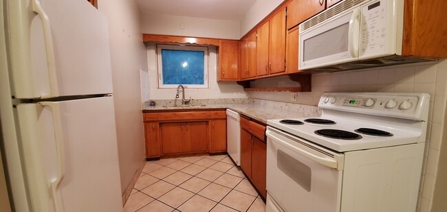 Building Photo - 6807 13th St
