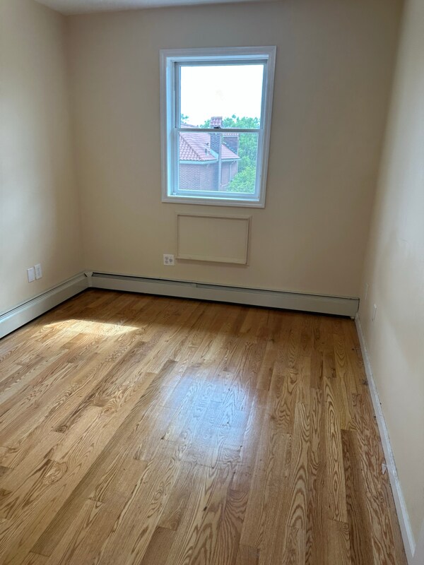 Building Photo - 2254 79th St