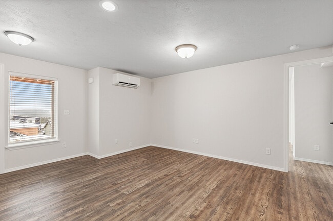 8403NPhoebeCt-4 - Residences at Indian Trail