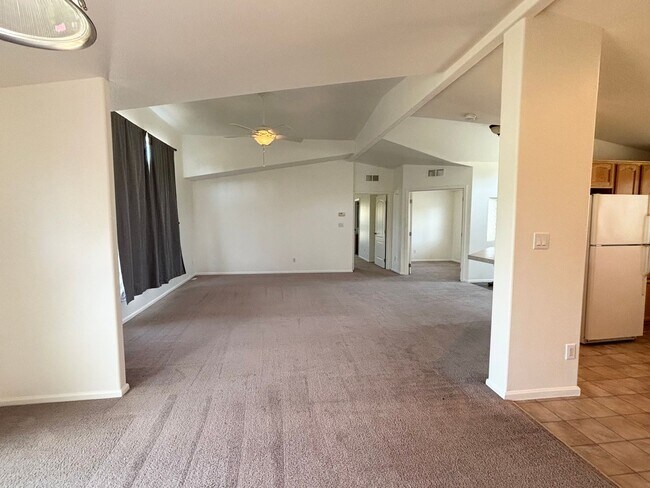 Foto del edificio - Charming Horse Property - 2 Bed/ 2 Bath with office- Home with Scenic Views and Pasture