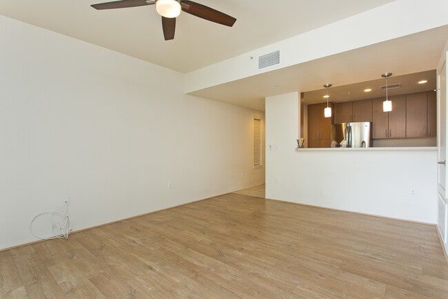Building Photo - Beautiful 2 bed 2 bath condo in Kailua  - Ka Malanai