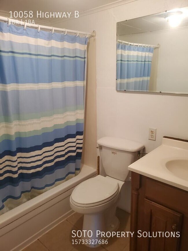 Foto del edificio - 3 BD / 1 BA
