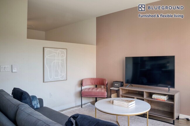 Foto del edificio - 3036 16th Ave W