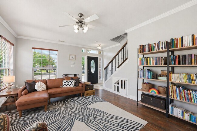 Foto del edificio - 6215 Lake Chase Ct