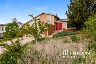 Building Photo - 7040 Nettlewood Pl